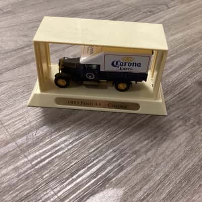Collectable matchbox cars (1932 ford AA - ‘Corona’)