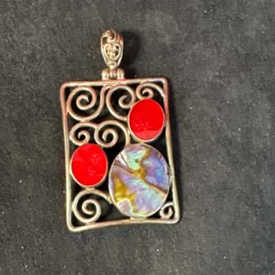  Women's Vintage Pendant with Red Stones & Mother of Pearl Inlay