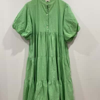 Magnolia - Size M Green / White Dress