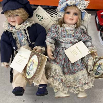 Alberon dolls “John & Jean” and bench