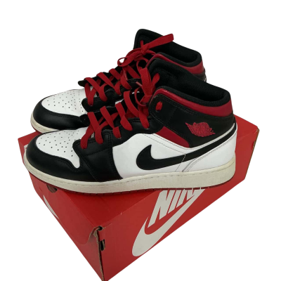 AIR JORDAN - Nike Kids Size 7Y US Black / Red / White 