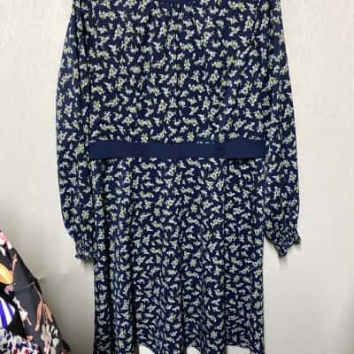Review Womens  Size 16 Blue / Floral Dress