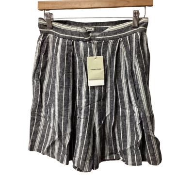 Country Road Womens  Size 8 Shorts Striped D