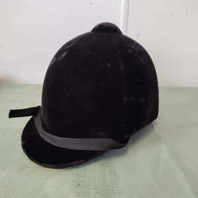 Unisex (size 7 &1/8)Picador Vintage Horse Riding Helmet – Black Velvet with Grosgrain Ribbon Detail – Picador 
