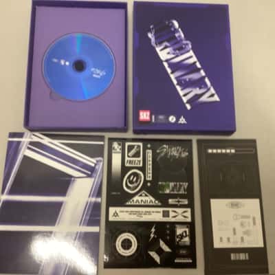 Stray Kids Oddinary album “scanning” version