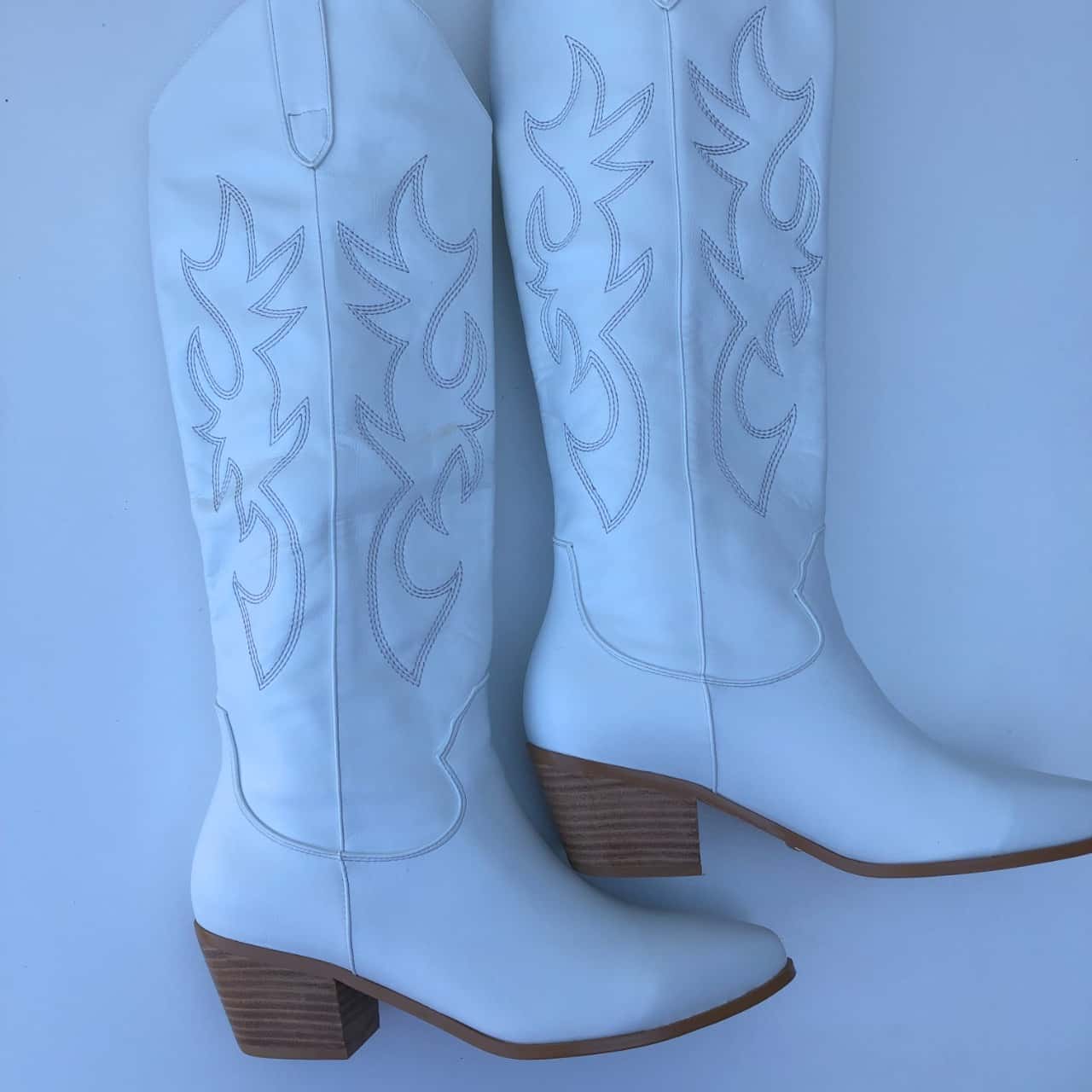 Billini Size 8 White Cowgirl Boots (s)