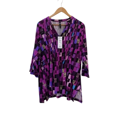 Taking Shape Womens  Size 18 3/4 Sleeve Top Pattern / Pink  / Purple 