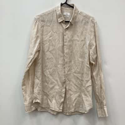 Saba Mens  Size S Beige Classic fit shirt 