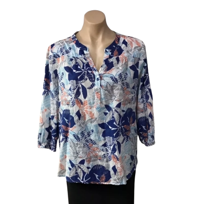 W-Lane Womens Size 14 White / Blue / Orange / Grey Pattern 3/4 Sleeve Top