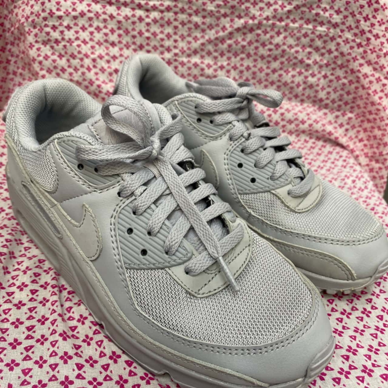 nike womens size 7 trainers