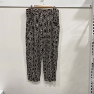 Taking Shape Womens  Size 18 Wide Leg Pants Beige / Black  