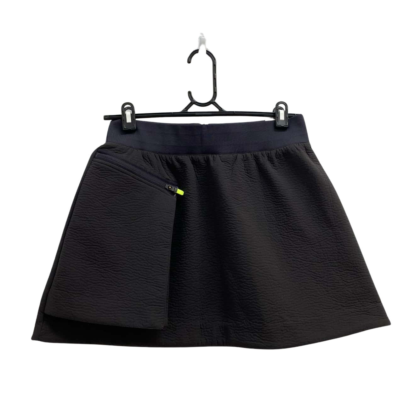 Nike Sportswear Teck Pack Womens Black Skirt. Size M. New wth tags(s)