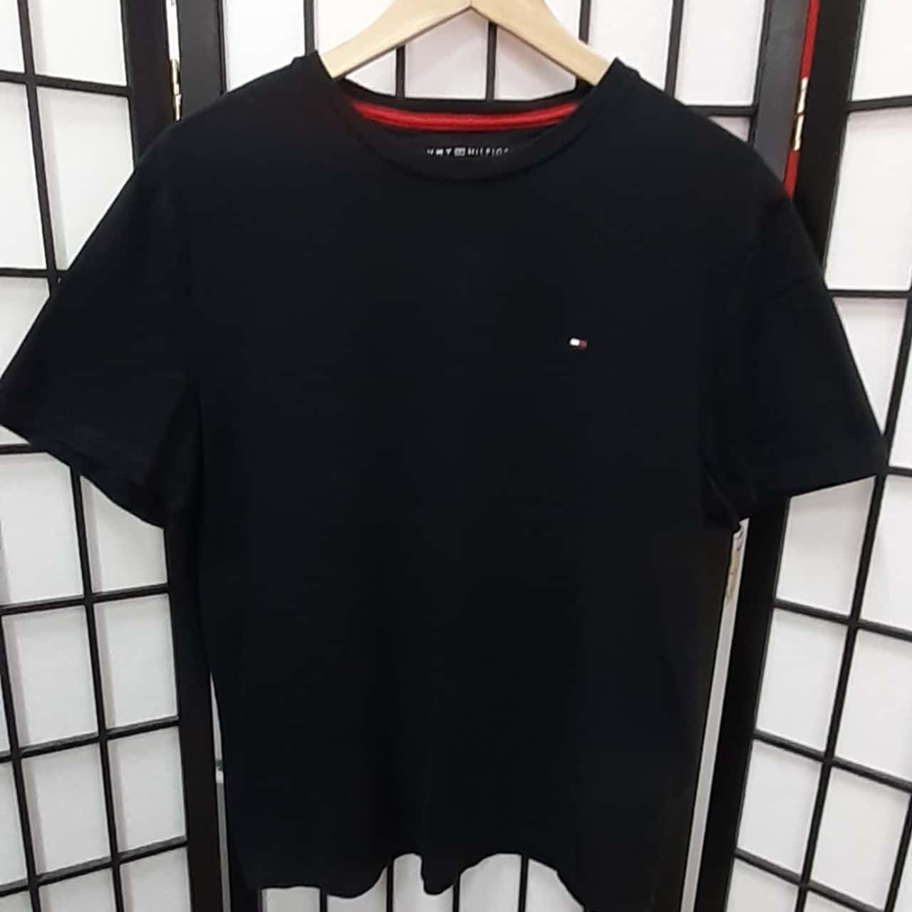 tommy hilfiger t shirt black mens