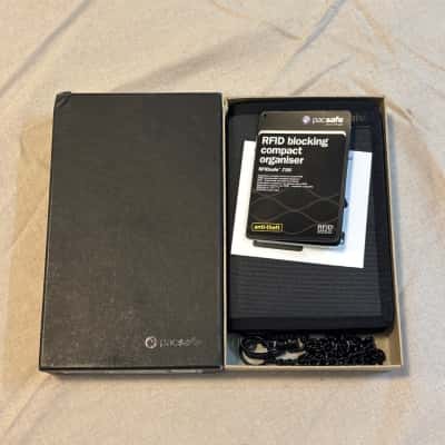 Pacsafe RFIDsafe Z150 Anti-Theft Travel Organiser - New with Box
