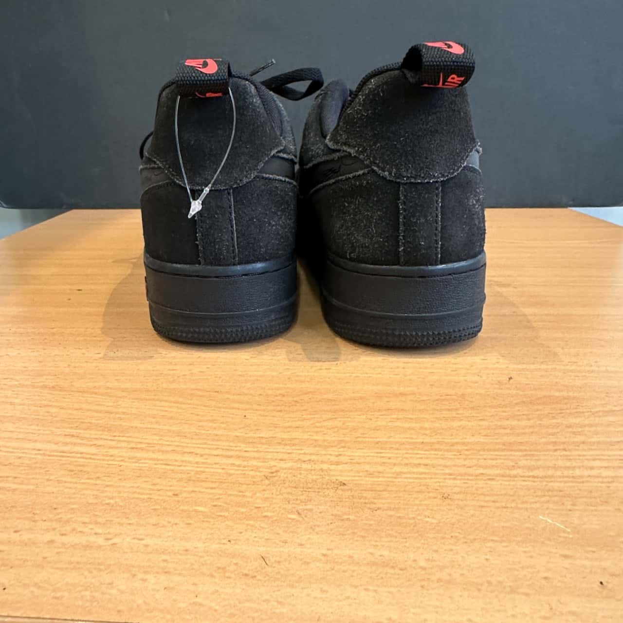 Nike Men's Size US 11 Sneakers Black(s)