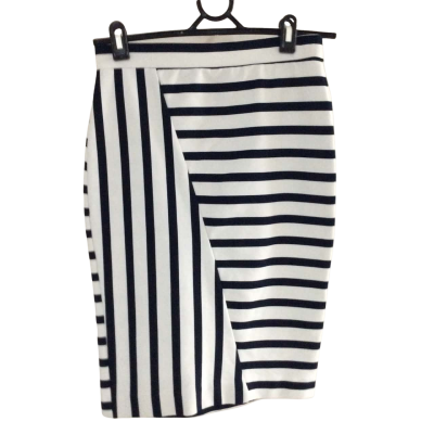 Marcs Womens  Size S Pencil Skirt Black  / Pattern / White 