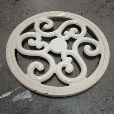 Vintage Metal Enamelled Trivet - Round