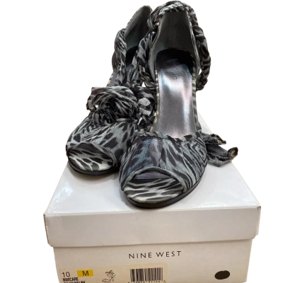 Nine West Womens Size 10 Grey Animal Print Heels