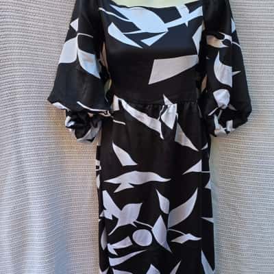 Taking Shape Womens  Size 24 Cocktail Dress Black  / White 
