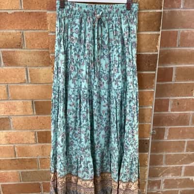 Miracle Womens  Size 8 Maxi Skirt Floral 