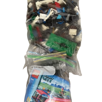 LEGO Mixed x 1kg and CITY #60061 Fire Truck**