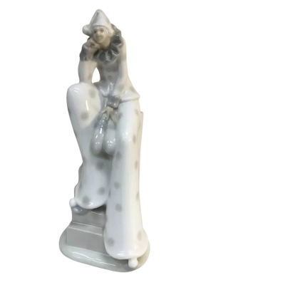 Juggler Figurine Approx 6 x 21cm