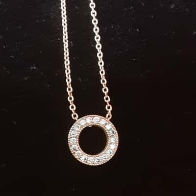 Pandora logo parve Circle necklace featuring cubic zirconia