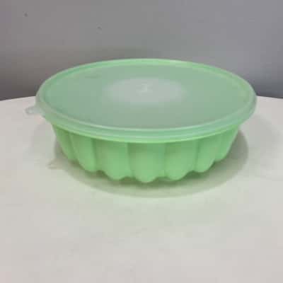 Vintage Tupperware Jelly mould