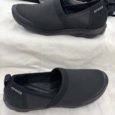 Skechers Womens  Size 6.5 BNWT  