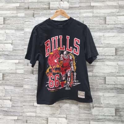  Mens  Size S Black  / Red 