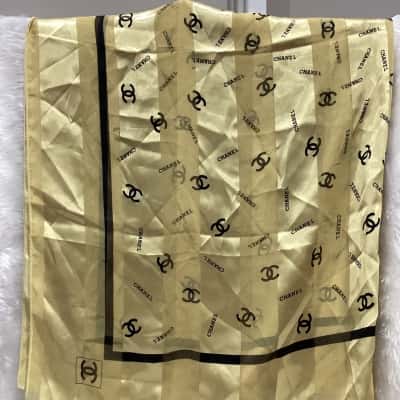  Womens Gold tone Silky Scarf 
