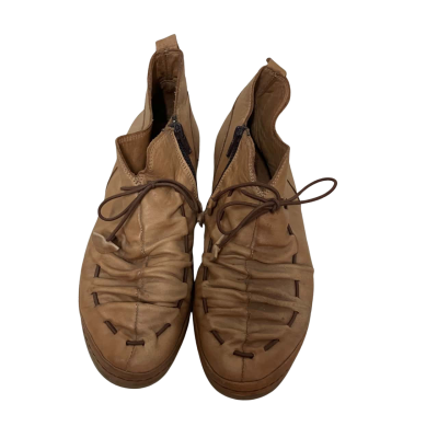 Isabella Roses Womens Leather Size 41 Flats Beige 