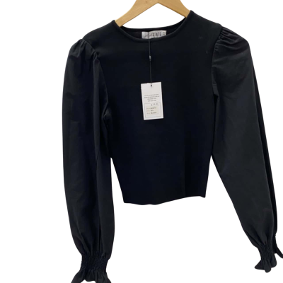 Style state black cropped long sleeve top