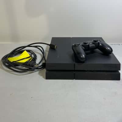 PLAYSTATION 4 Pro + Controller + HDMI + Power Cable.