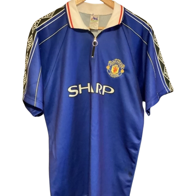 Manchester United jersey  Size M Blue 