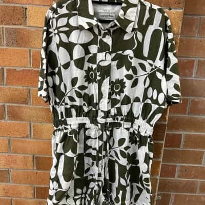 Country Road Womens  Size 10 Playsuit Olive / Pattern / White 