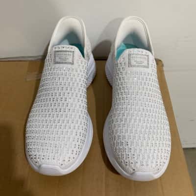 Skechers Womens  Sparkly Martha Stewart Slip Ins Size 8 Flats White 