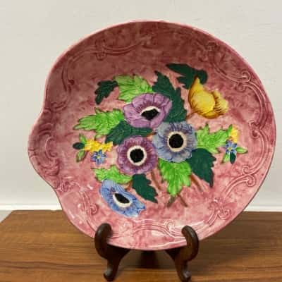Vintage Maling Pottery “tub” handle bowl featuring Anemone pattern