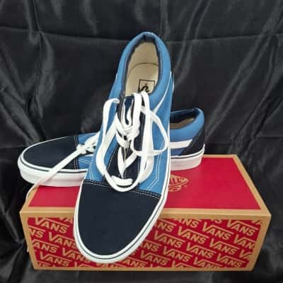 Vans Mens  Size 11 Sneakers Black  / Blue 