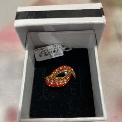 Martin James London Ring New in box