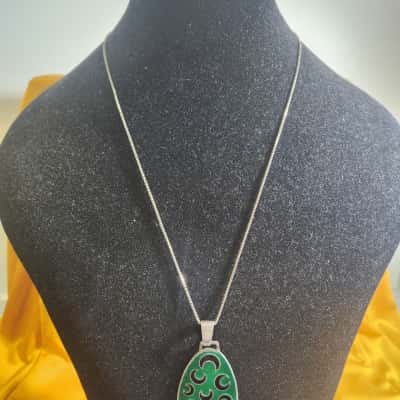 Unisex 925 Stamped Pendant and Box Chain - EUC