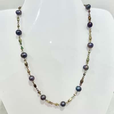 Vintage Pearl Necklace- lovely design