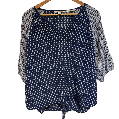Trenery  Pure Silk Navy and White Blouse.   Size M 