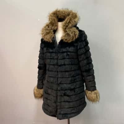 Wenxi Womens  Size 8-10 Faux Fur Hooded Winter Coat Animal print / Black  