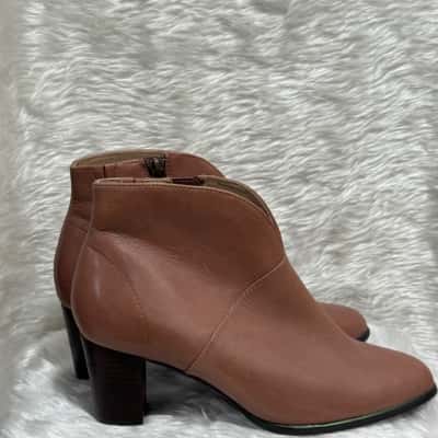  Supersofy by Diana Ferrari Womens  Size 7 Pink Ankle Boots 