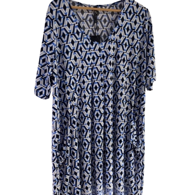 Taking shape border print tunic size 22