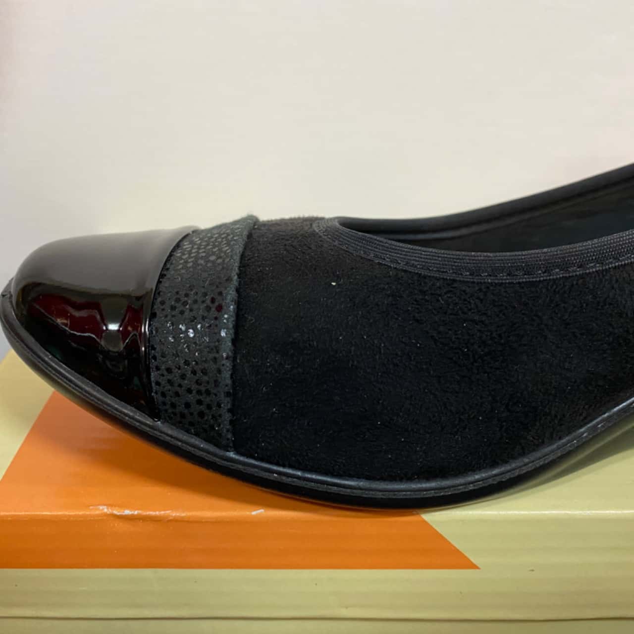 BNWT Exist Ladies Edith Black Flat Shoes Size 10.(s)