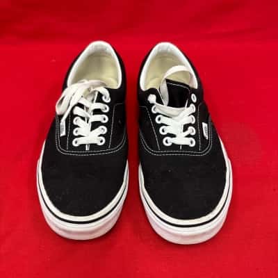 Vans Unisex  Size UK Men's  UK 7 / US 8 /Women's  9.5 Sneakers Black  / White 