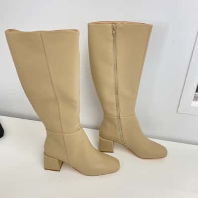 Therapy Bone Wolf Heels Boots Size 9 