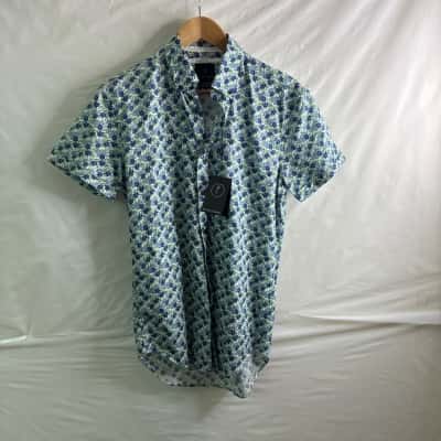 Peter Jackson Mens  Size S Short Sleeve Shirt Floral 